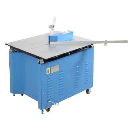 Table-movable frame cutting machine