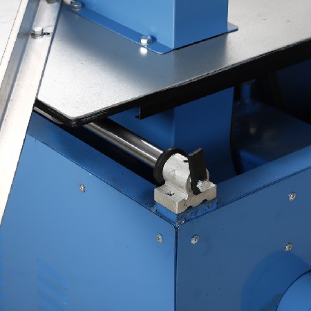 Push table angle cutting machine